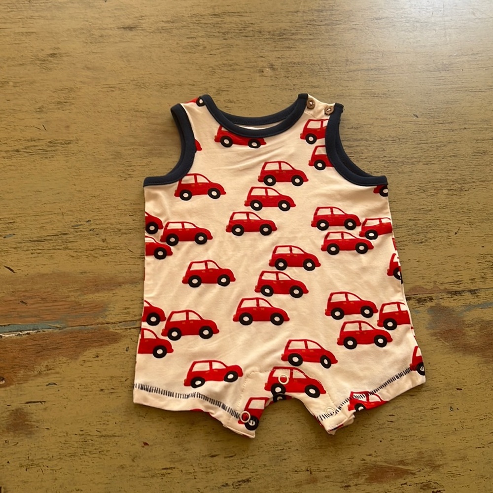 Mud pie car one piece outfit 0/3m NWT.
